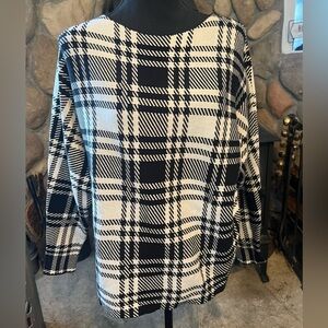 EUC- ADRIENNE VITTADINII Women’s Houndstooth Pattern Sweater